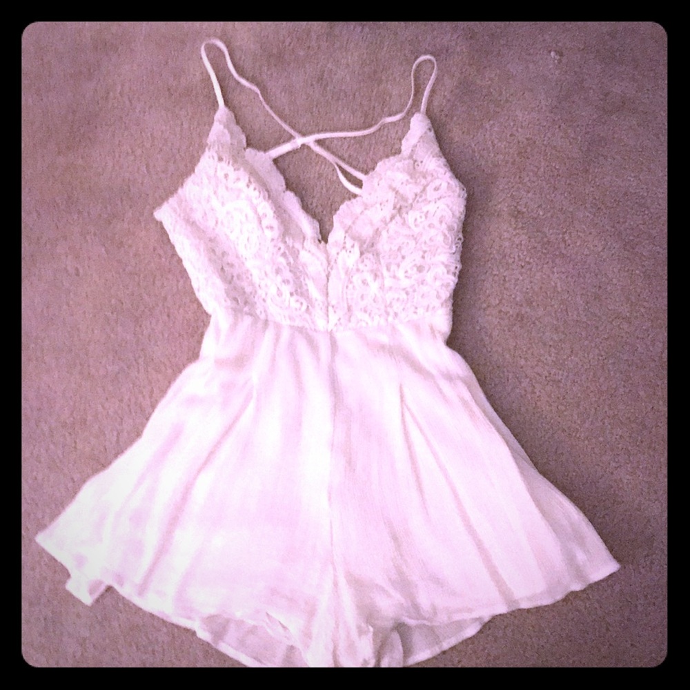 Lulus white romper